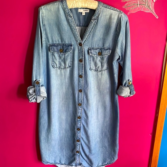 🩵Classic Shirtdress 🩵 - Picture 4 of 9